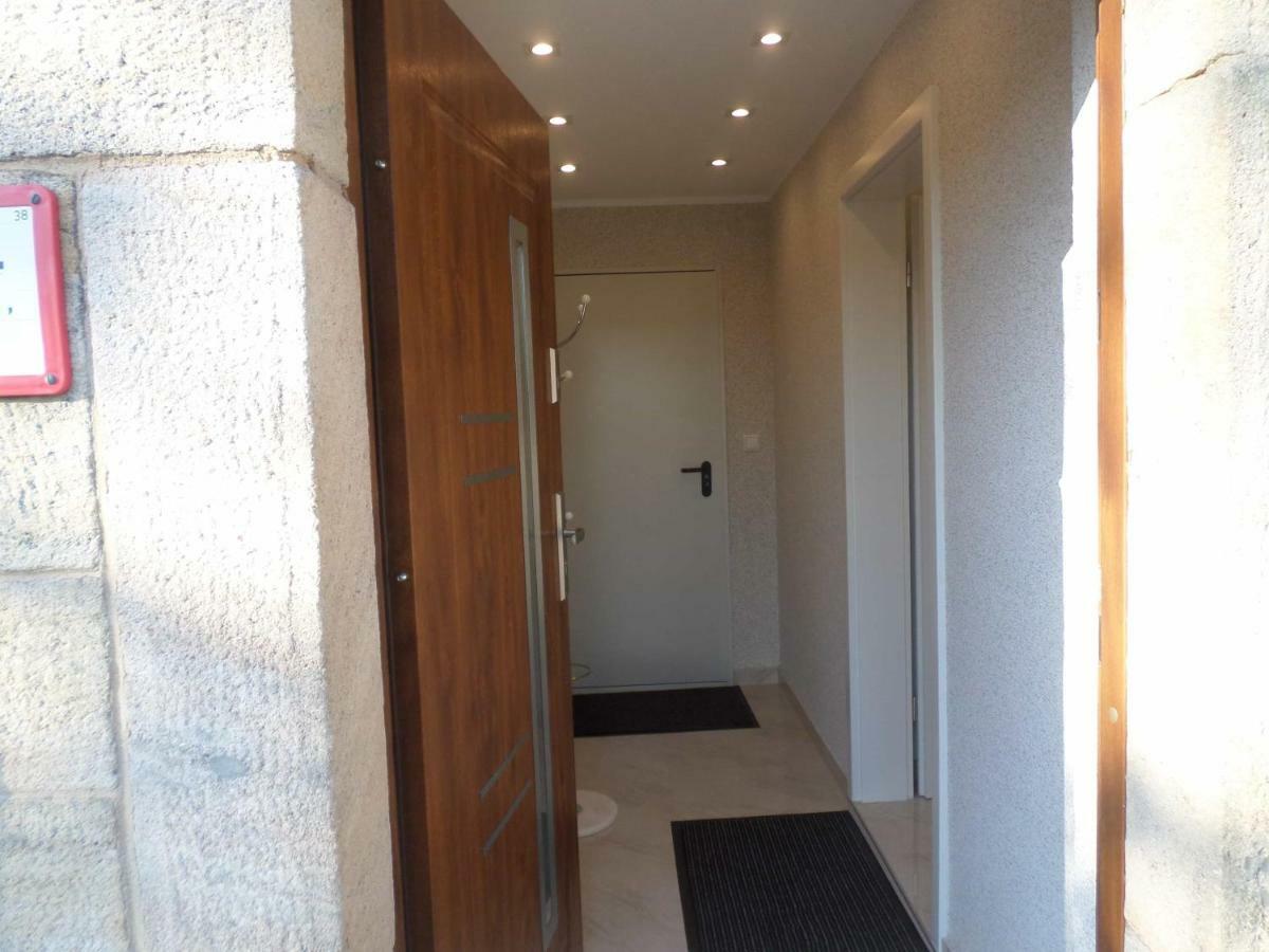 1 Zi. Apartment Naehe Flughafen/Messe Stuttgart 24H Waldenbuch Eksteriør bilde